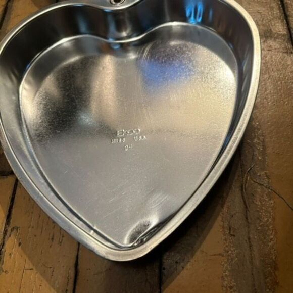 2 Ekco M165 9” Heart Shape Cale Pans - Picture 3 of 7